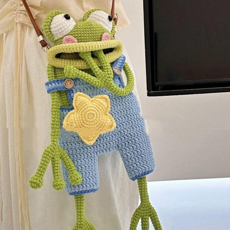 DIY-virkad axelvÀska med stor grodmun
