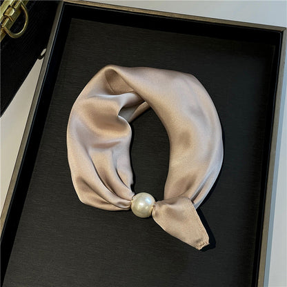 🧣 Oansträngd glamour: Påsnäppbar pärlhalsbandsscarf ✨