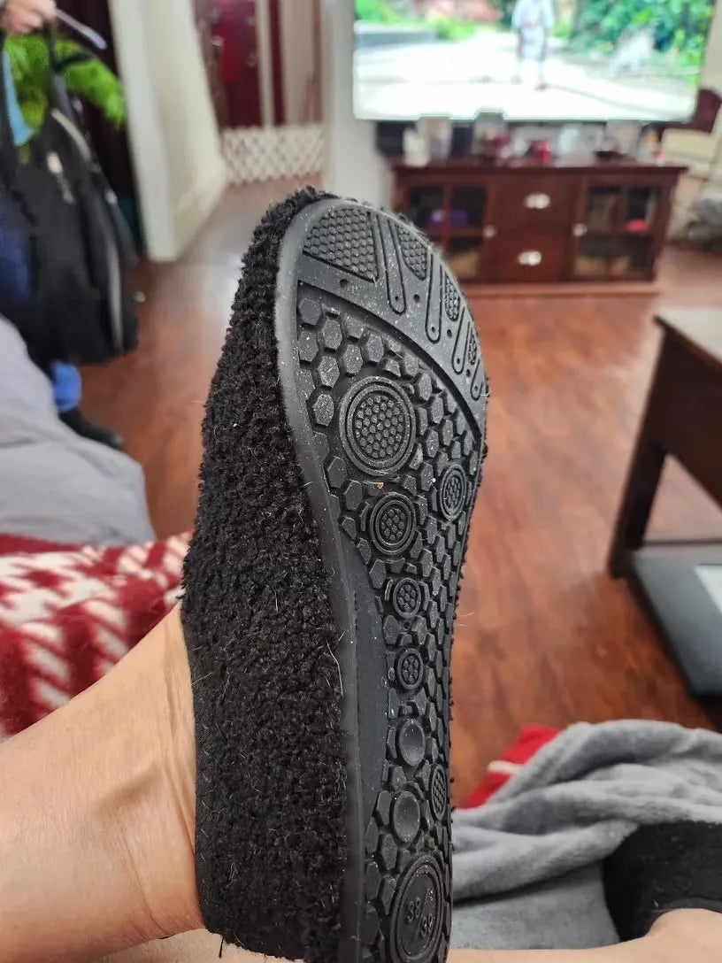🏡 Husskor – Slip-on-tofflor för inomhusbruk