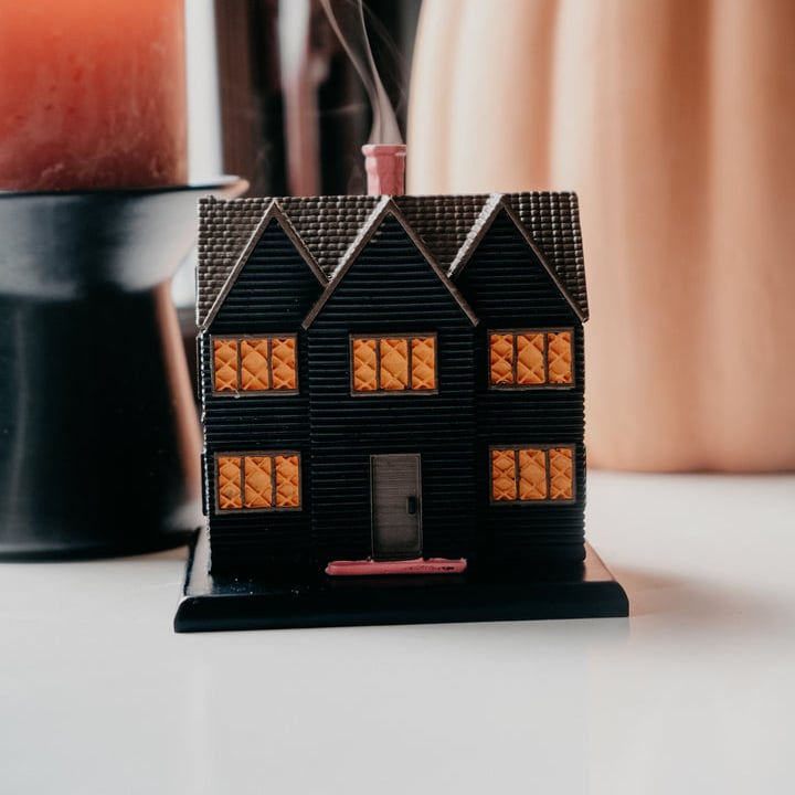 🏠Salem Massachusetts Witch House rökelsebrännare🔮