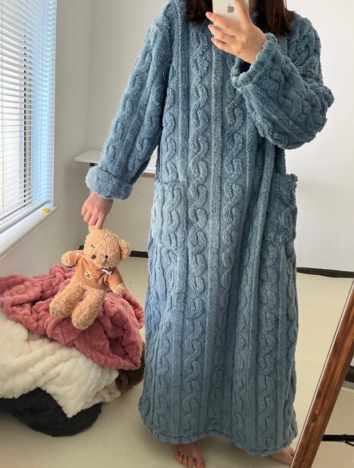 💟En varm present🎀Vinterkläder i korallrosa sammet🔥