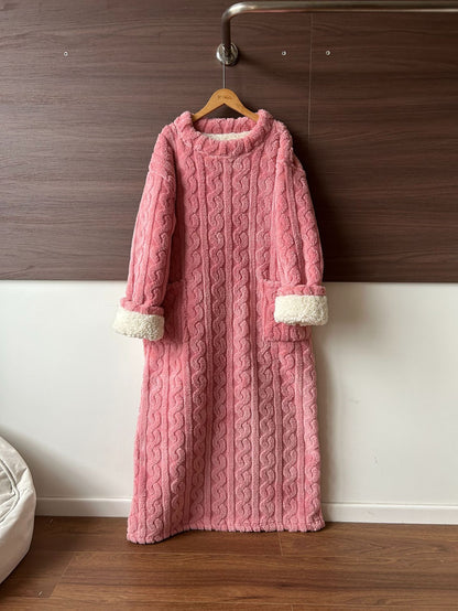 💟En varm present🎀Vinterkläder i korallrosa sammet🔥