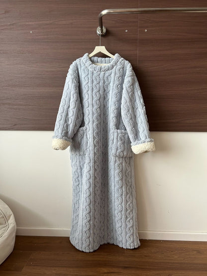 💟En varm present🎀Vinterkläder i korallrosa sammet🔥