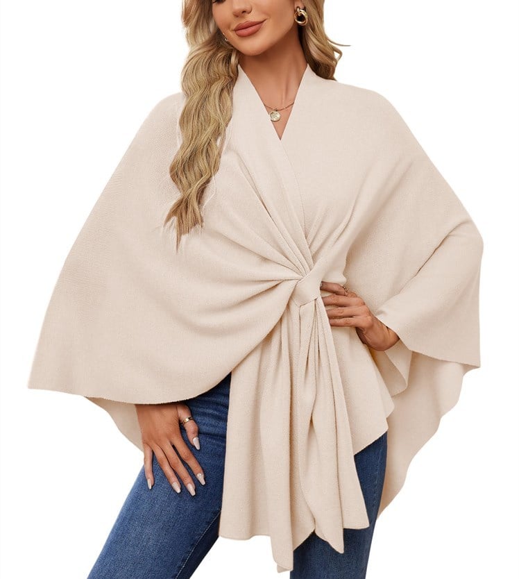 Elegant sjalomslagströja med öppen front och poncho