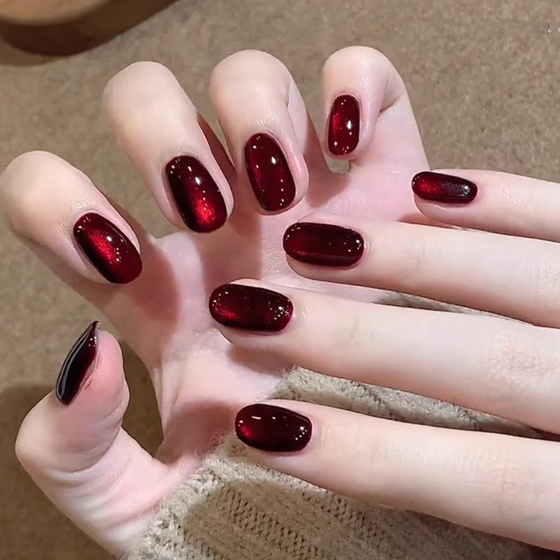 ⏳ Sista dagen: 50% rabatt på hela sortimentet! ⏰💖 Glansigt cat-eye gellack