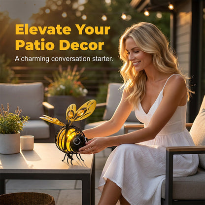🌙🐝 Hängande solcellslampa med bi-design – varmt bärnstensfärgat sken, flimmerfri och perfekt för trädgårdsfester, camping eller barnrum – sprider glädje både dag och natt 🌞🌜